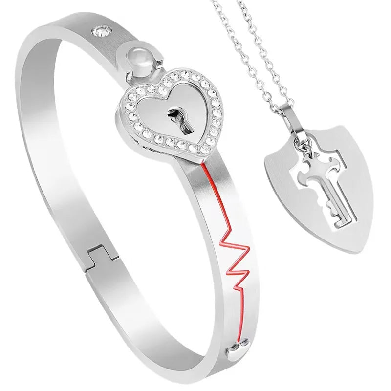 Couples Titanium Steel Jewelry Heart Lock Projection Multilingual Tiara Stainless Steel Alloy Fashionable Valentine's Day Gift
