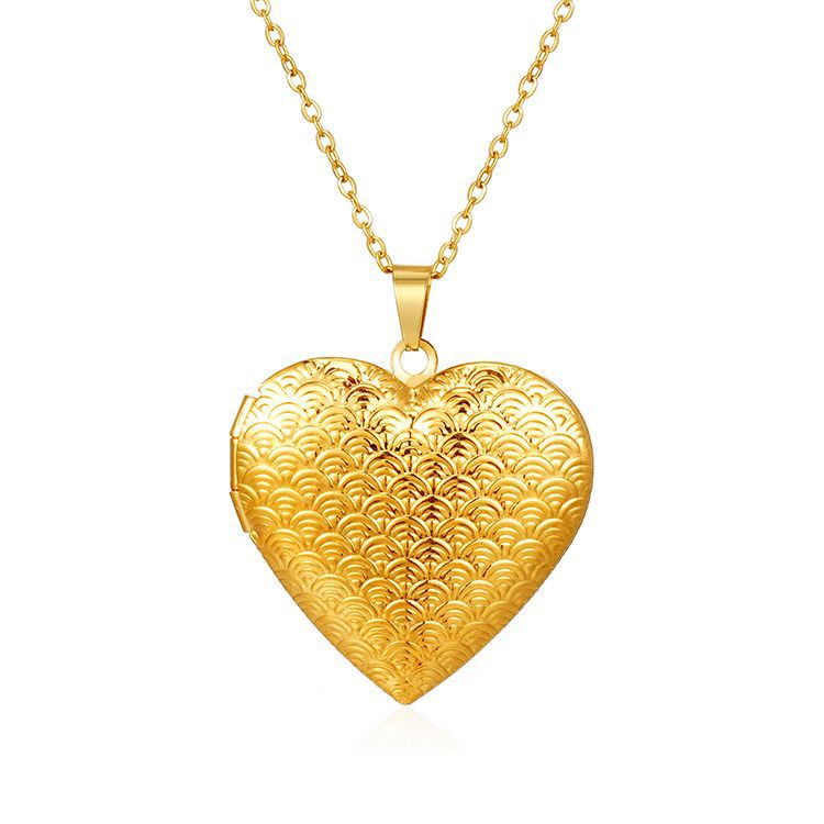 Mirrored Stainless Steel Photo Frame Necklaces DIY Photo Frame Necklaces with Removable Photo Inserts Heart-Shaped Wholesale
