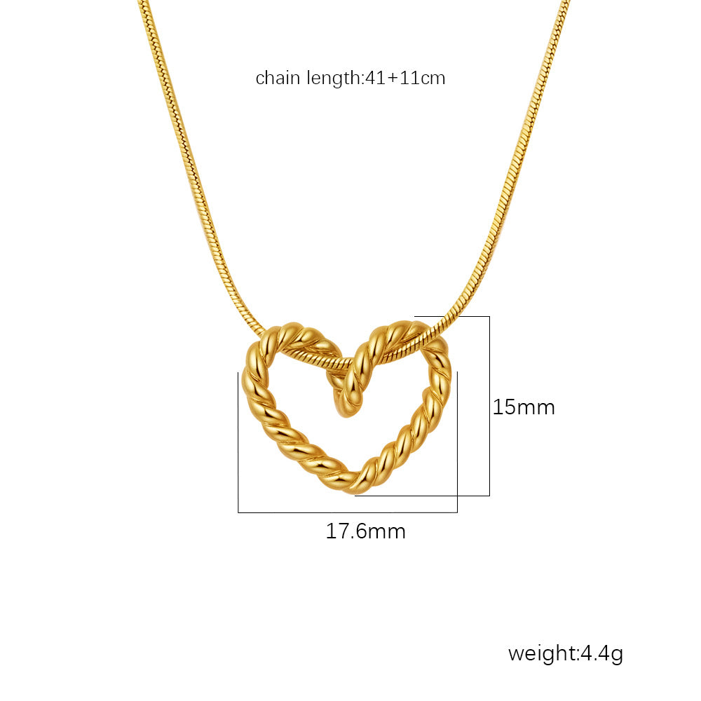 Women's Titanium Steel Necklace Vintage Luxe Minimalist Versatile and Elegant Collar-Length Necklace