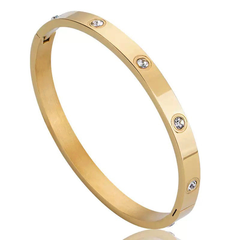 Fade-Resistant stainless steel bracelet 18K Gold-Plated with Diamonds