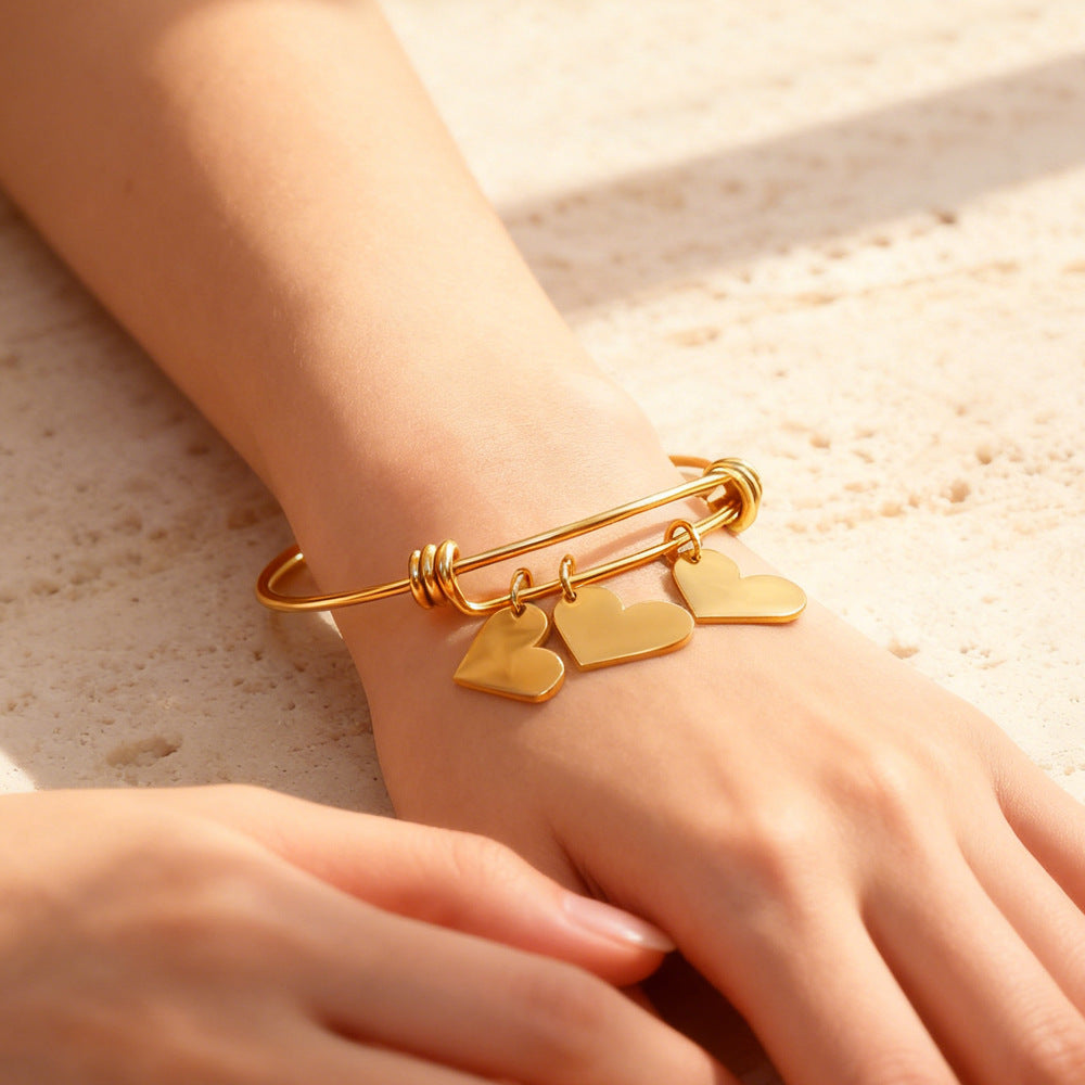 Heart-Shaped Stainless Steel Bracelet with Engraving: Romantic Couple's Bracelet