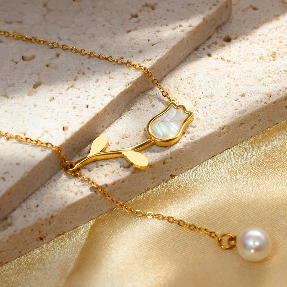 White Pearl and Tulip Titanium Steel Necklace Versatile Necklace with a Sophisticated Design