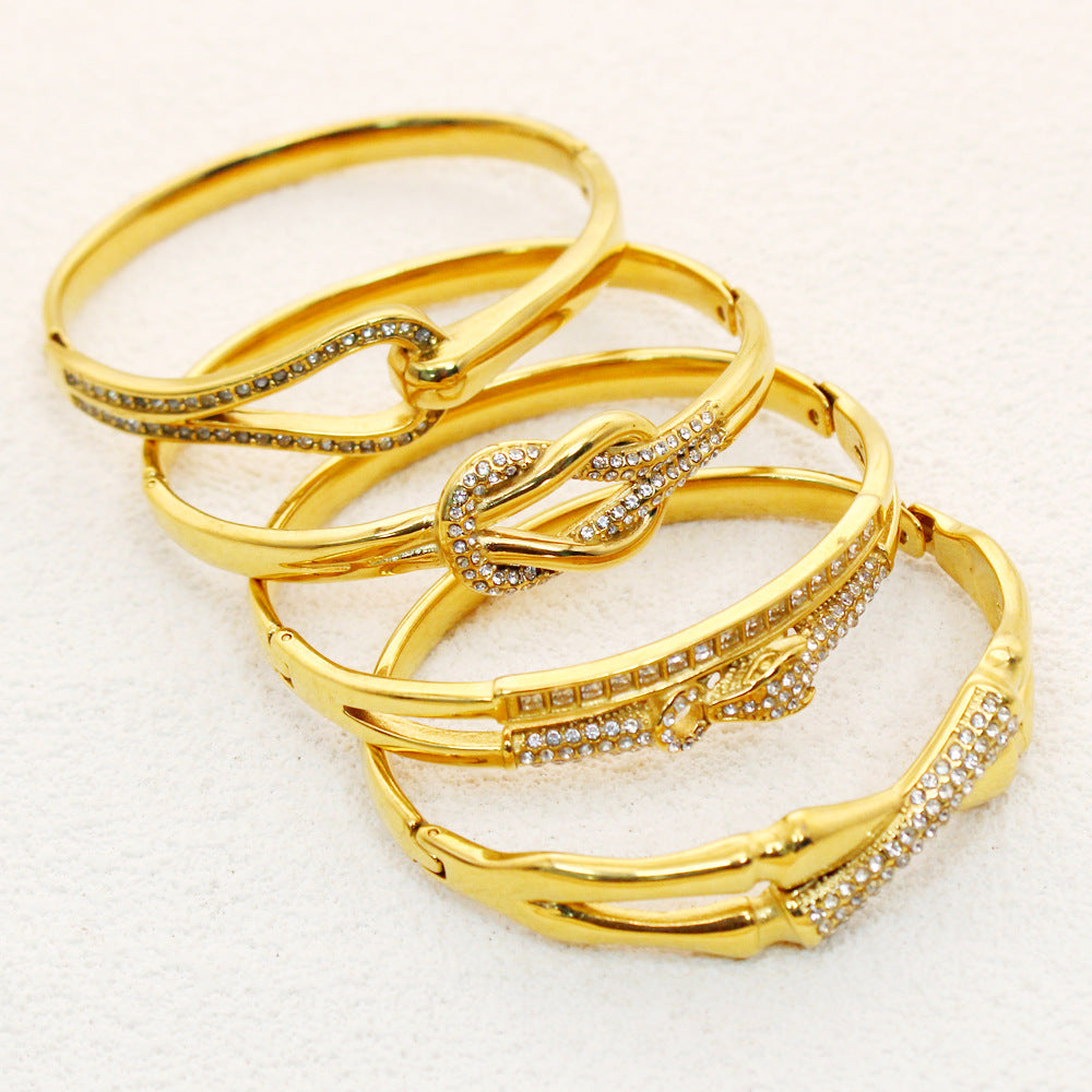 Custom Vintage Diamond-Studded Buckle Bracelet Elegant and Versatile Stainless Steel Bracelet with Gold Plating