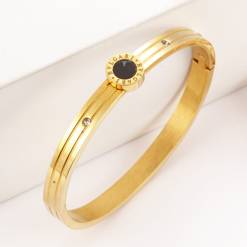 Minimalist Stainless Steel Diamond-Set Bracelet Black Onyx and Shell Diamond-Set 18K Rose Gold Bracelet