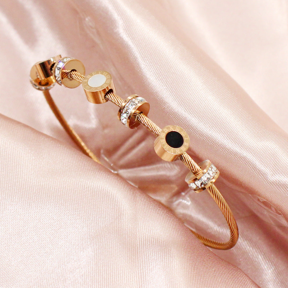 Roman Numeral Bracelet A Minimalist, Sophisticated, and High-End Stainless Steel Bracelet Popular in Europe and the U.S.