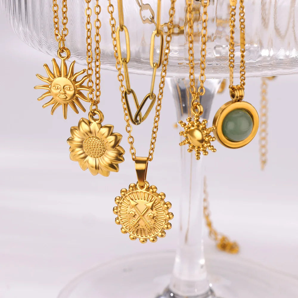 Stainless Steel Geometric Necklace For Women Fashion Sun Sunflower Pendant Clavicle Chain Aesthetic Jewelry