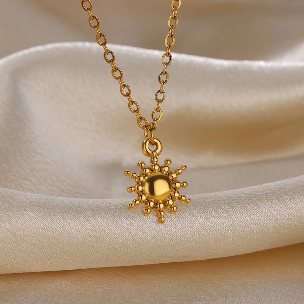 Stainless Steel Geometric Necklace For Women Fashion Sun Sunflower Pendant Clavicle Chain Aesthetic Jewelry