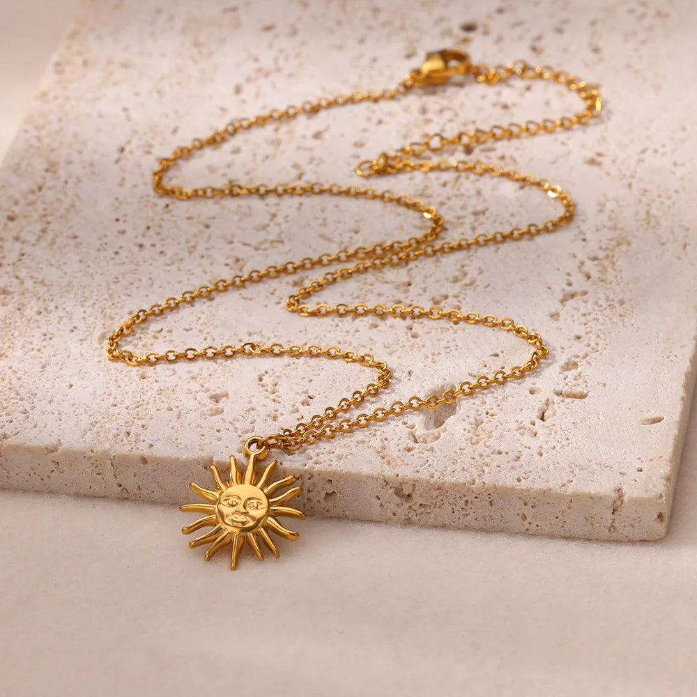 Stainless Steel Geometric Necklace For Women Fashion Sun Sunflower Pendant Clavicle Chain Aesthetic Jewelry
