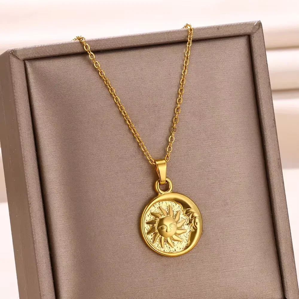Stainless Steel Geometric Necklace For Women Fashion Sun Sunflower Pendant Clavicle Chain Aesthetic Jewelry