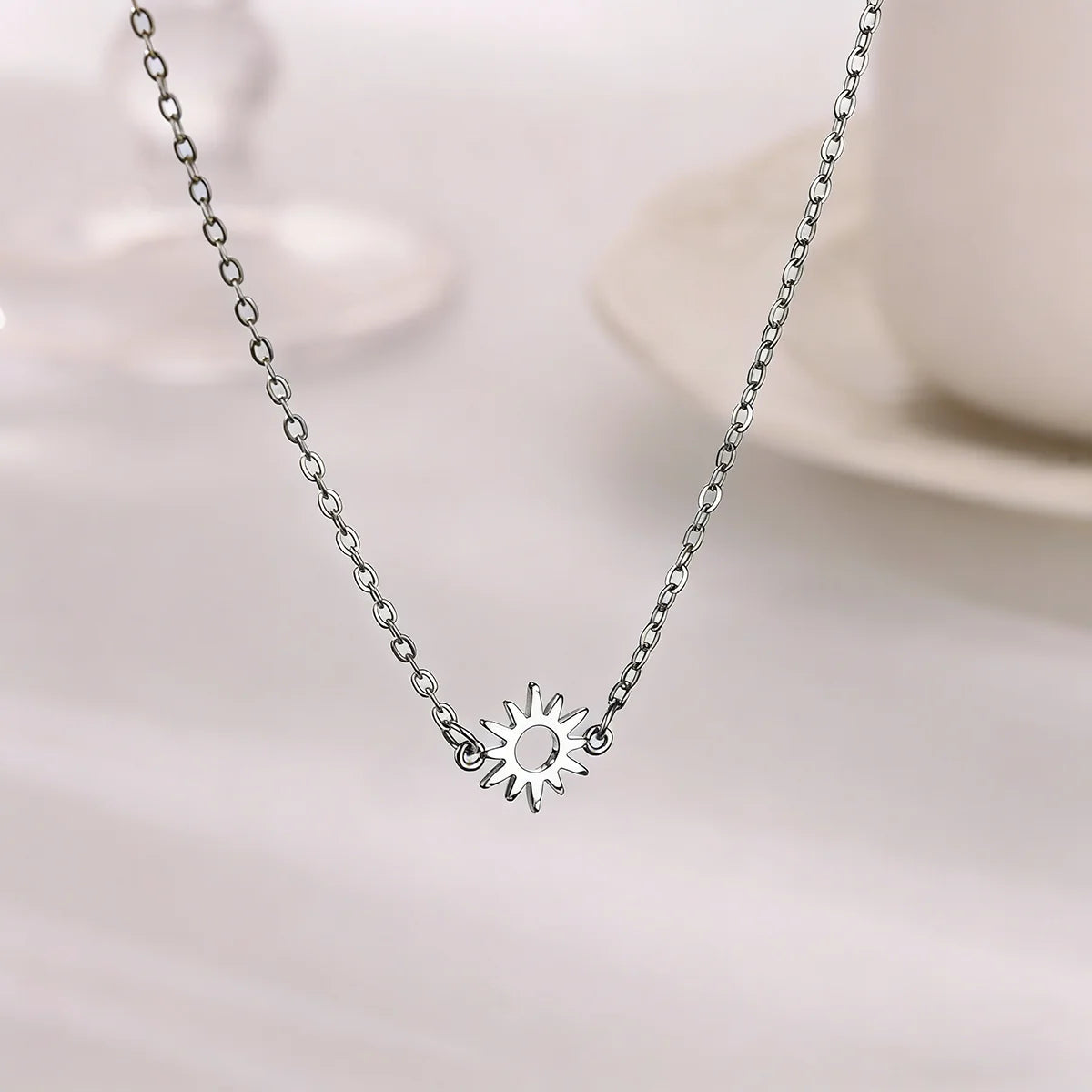 Stainless Steel Geometric Necklace For Women Fashion Sun Sunflower Pendant Clavicle Chain Aesthetic Jewelry