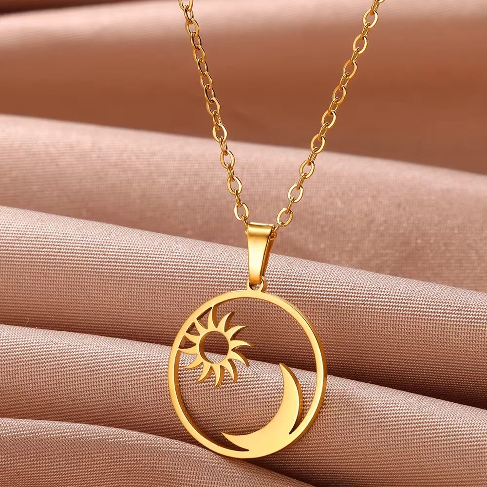 Stainless Steel Geometric Necklace For Women Fashion Sun Sunflower Pendant Clavicle Chain Aesthetic Jewelry
