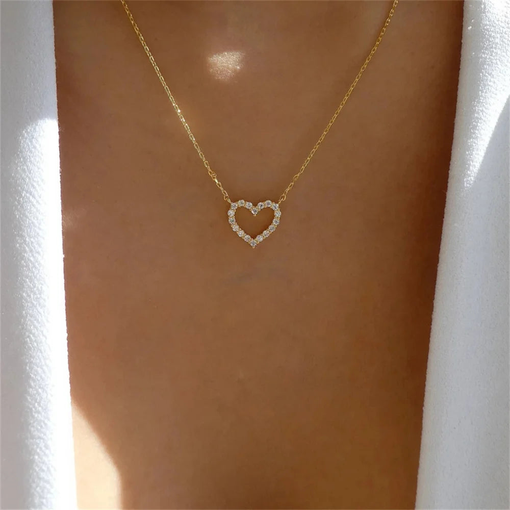 Kpop Crystal Hollow Love Pendant Necklace Romantic Zircon Simple Necklace For Women Trendy Jewelry