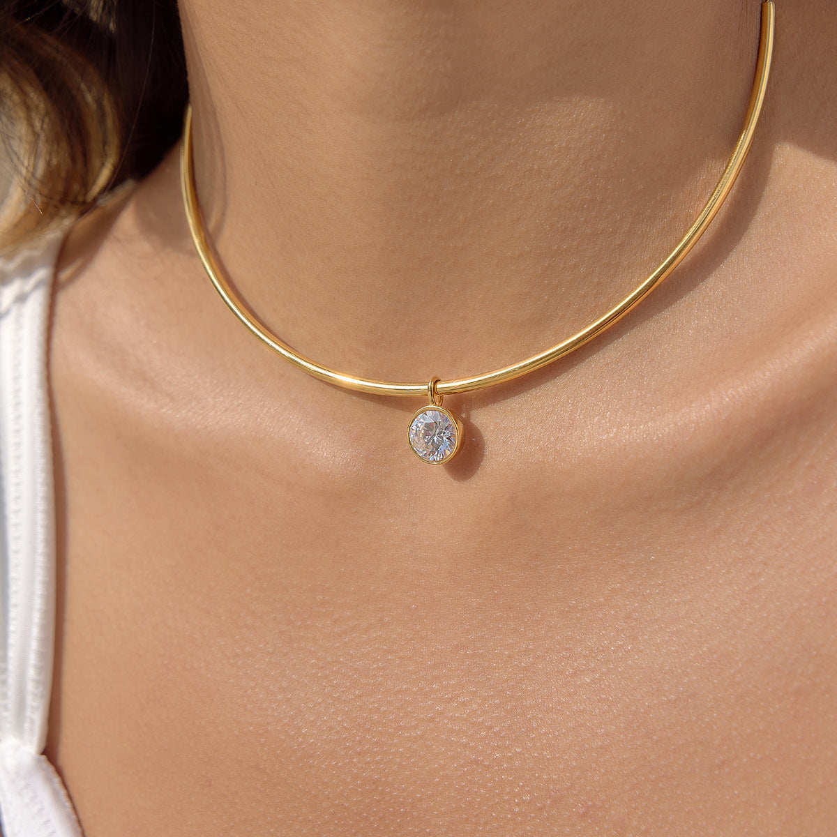Women's Vintage Style Stainless Steel 18K Gold Plated White Zircon Strand Pendant Choker Necklace for Party