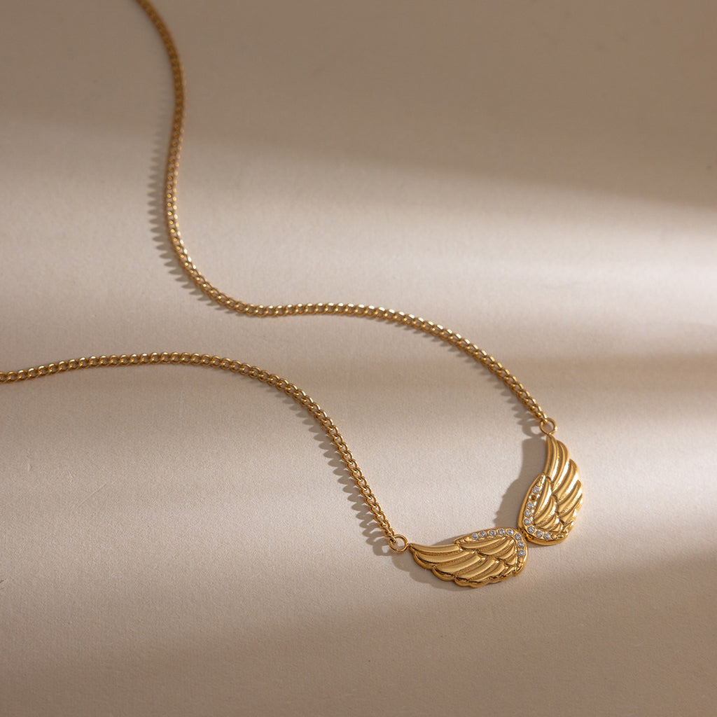 Stainless Steel 18K Gold Plated Pendant Necklace Lab Created Zircon Wing Design Adjustable Link Chain Classic Style for Women
