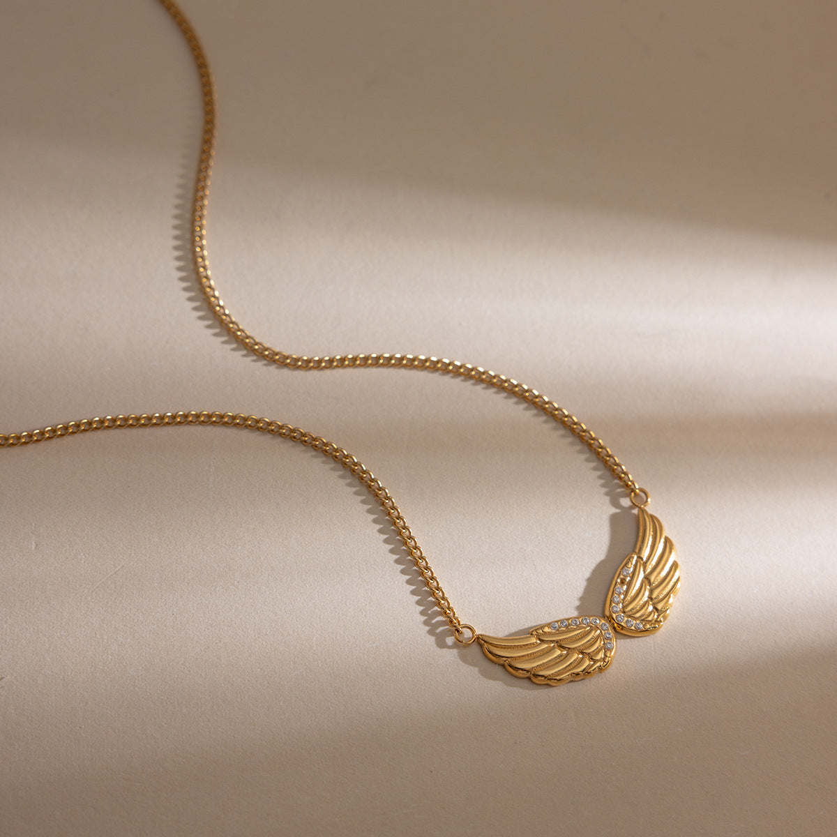 Stainless Steel 18K Gold Plated Pendant Necklace Lab Created Zircon Wing Design Adjustable Link Chain Classic Style for Women