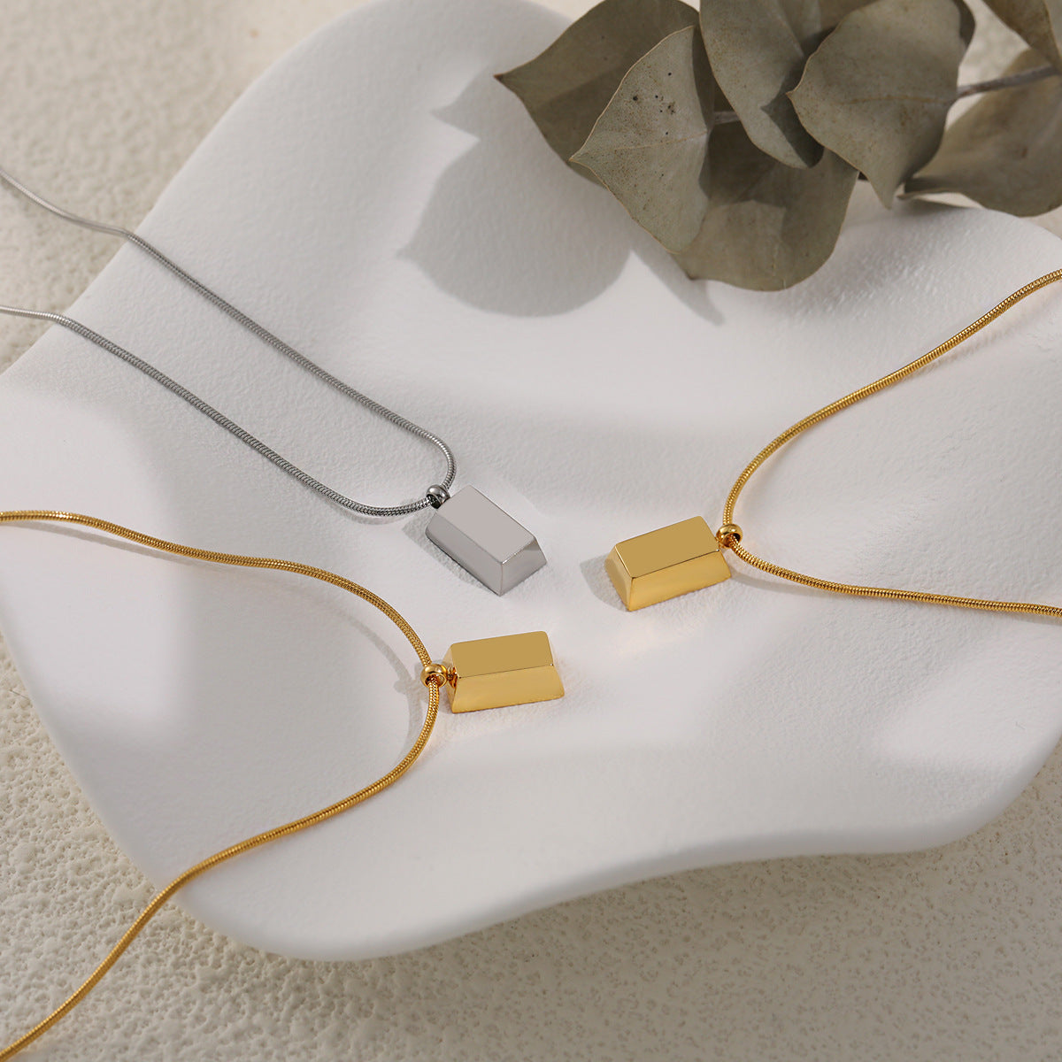 18K Gold Plated Stainless Steel Rope Chain Waterproof Rectangle Pendant Choker Necklace for Women Trendy Anniversary Party