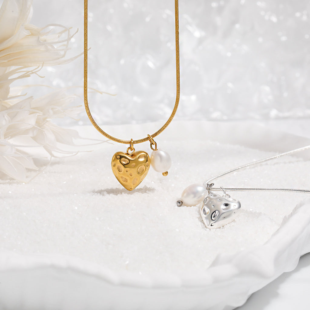 Wholesale Stainless Steel Freshwater Pearl Heart Pendant Necklace 18K Gold Plated Trendy Classic Fashion Rope Chain Unisex