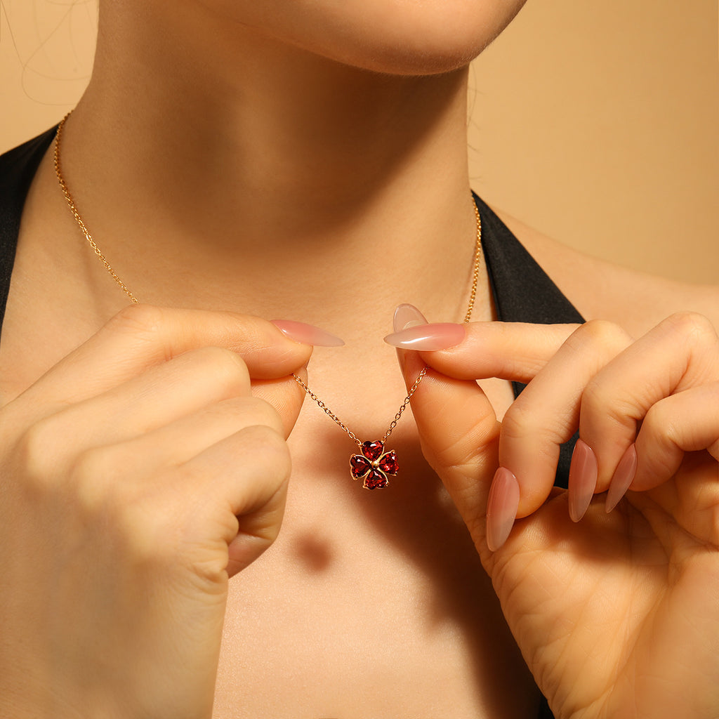 18K Gold Plated Stainless Steel CZ Diamond Heart Leaf Clover Pendant Necklace with Link Chain for Women's Trendy Fashion Jewelry