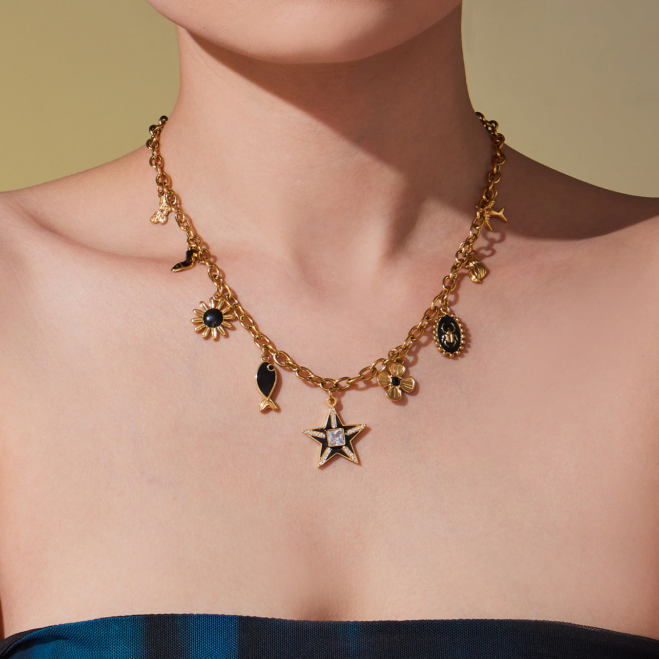 Customizable 18K Gold PVD Plated Stainless Steel Charm Necklaces Butterfly Shape Diamond & Religious Style Gift for Girls