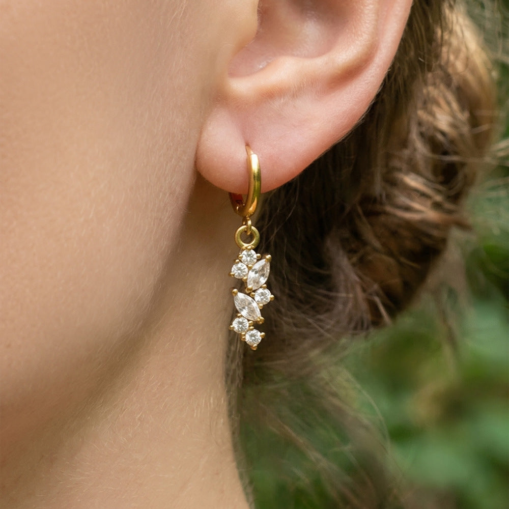 Customizable 18K Gold PVD Plated Long Drop Earrings Zircon Trendy Stainless Steel Jewelry Claw Setting Third Party Certified for