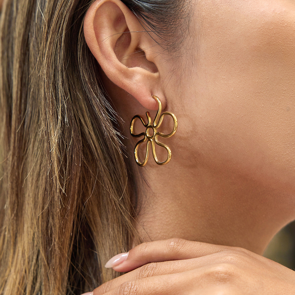 Best Gift Cute Jewelry Women 18K Gold Plated Stainless Steel Flower Drop Earrings Large Wholesale Party Third Party Certified