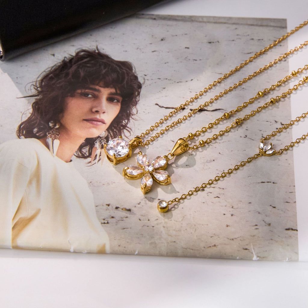 Customizable 18k Gold PVD Plated Stainless Steel Fashion Jewelry White Zircon Pendant Necklaces for Women