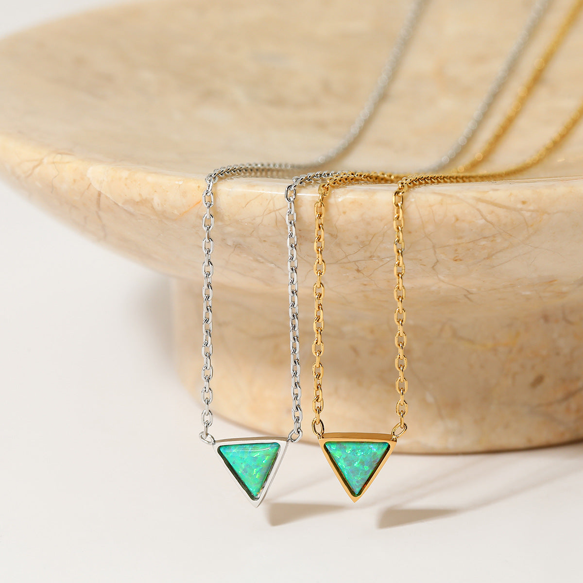 Wholesale Stainless Steel 18k Gold Plated Triangle Opal Stone Pendant Necklaces Fashion Jewelry for Women