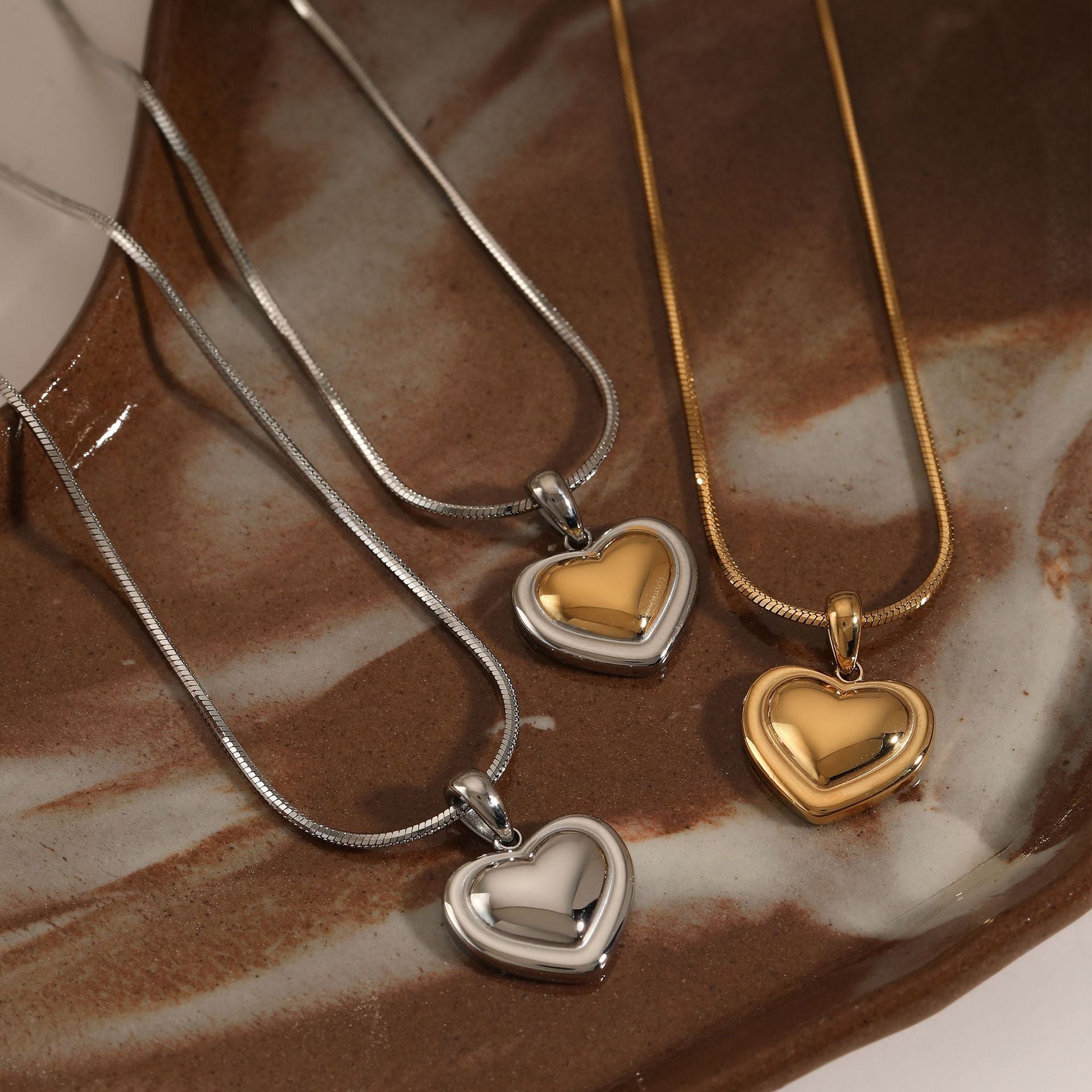 Trendy 18K Gold Plated Stainless Steel Rope Chain Heart Pendant Necklace for Women Party Gift Wholesale