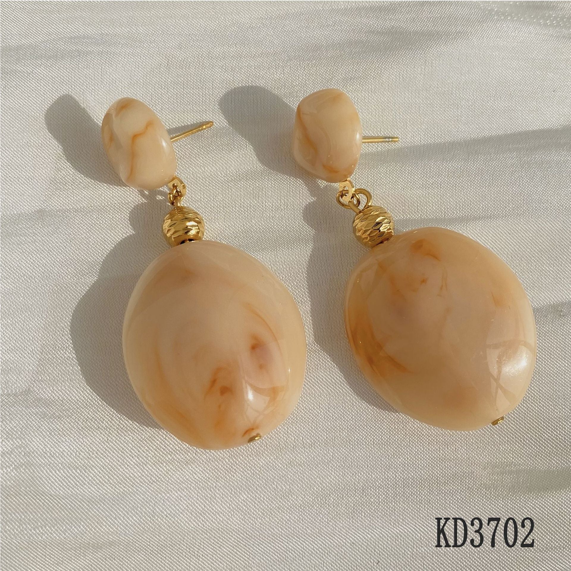 Wholesale Vintage Stainless Steel 18K Gold Plated Oval Resin Drop Earrings for Women's Party Occasions