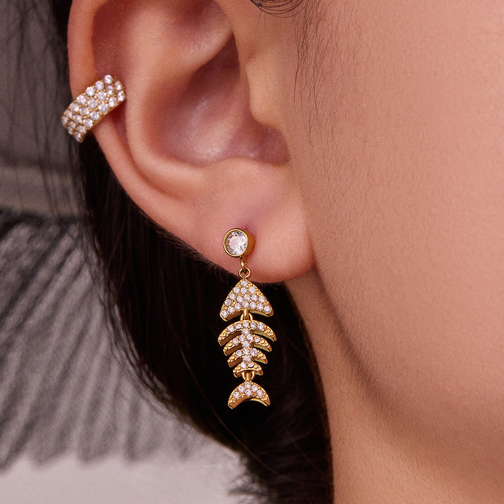 Stainless Steel 18K Gold PVD Plated Fish Stud Earrings Waterproof Hypoallergenic Tarnish-Free White Zircons Trendy Fashion Party