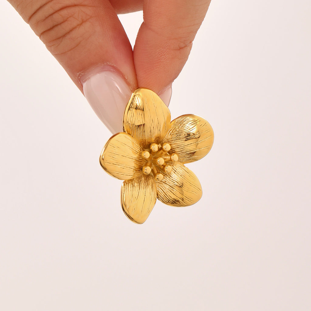 Trendy Stainless Steel Women's Stud Earrings Bezel Setting 18K Gold Plated Vintage Floral Design Waterproof Hypoallergenic