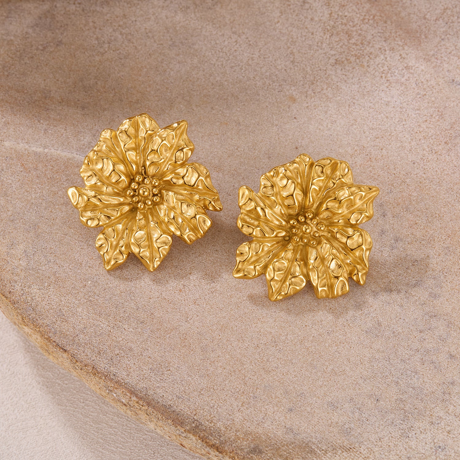Trendy Stainless Steel Gold Plated Flower Stud Earrings Waterproof Hypoallergenic for Party-Wear Wholesale Jewelry for Girls