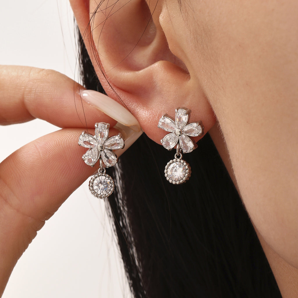 White Zircon Flower Drop Earrings Brides Waterproof Stainless Steel Jewelry with Real Gold Plating Wholesale Fashion Accessory