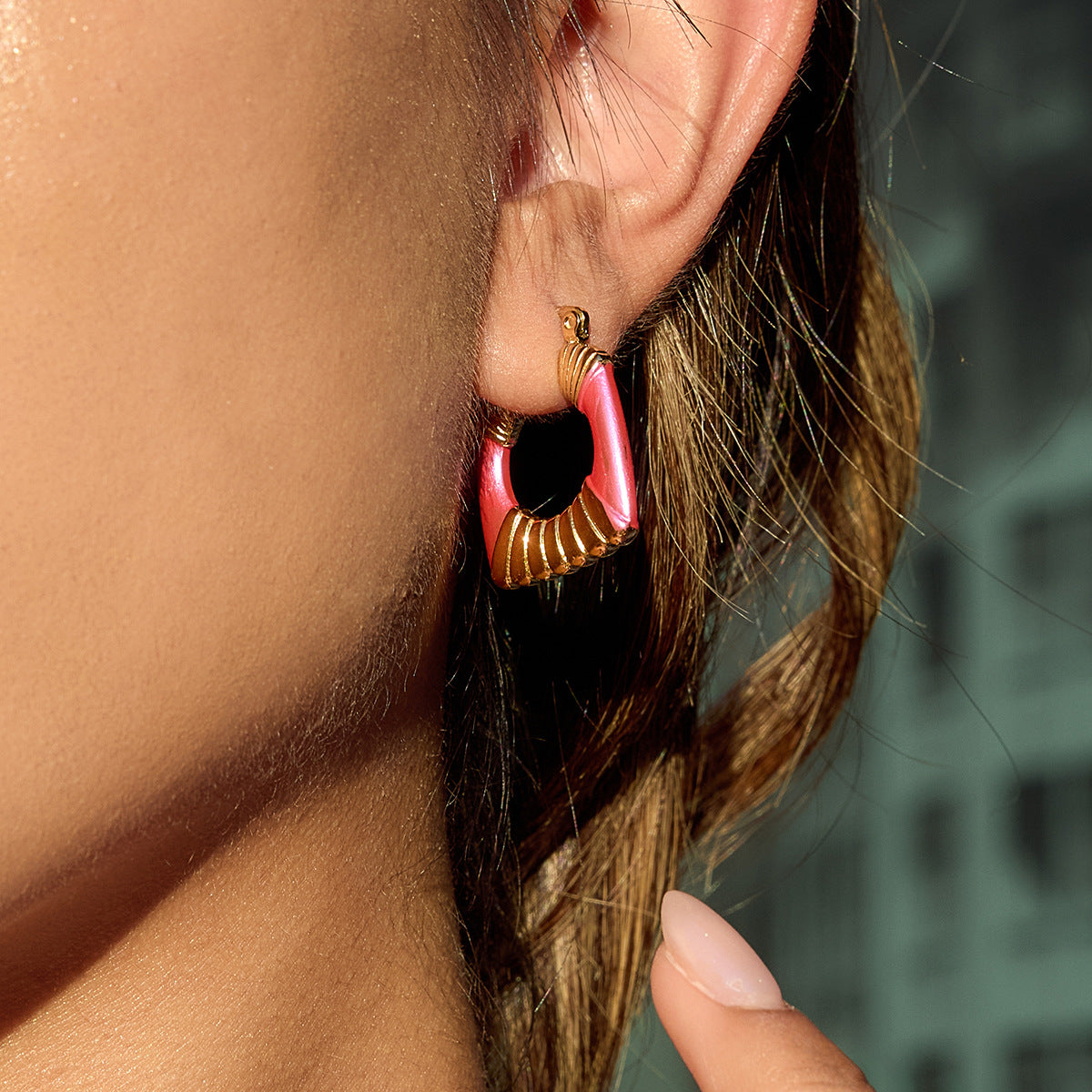 Customizable 18k Gold PVD Plated Stainless Steel Hoop Earrings Trendy Magenta Color Enamel for Party Girls Fashion Accessory