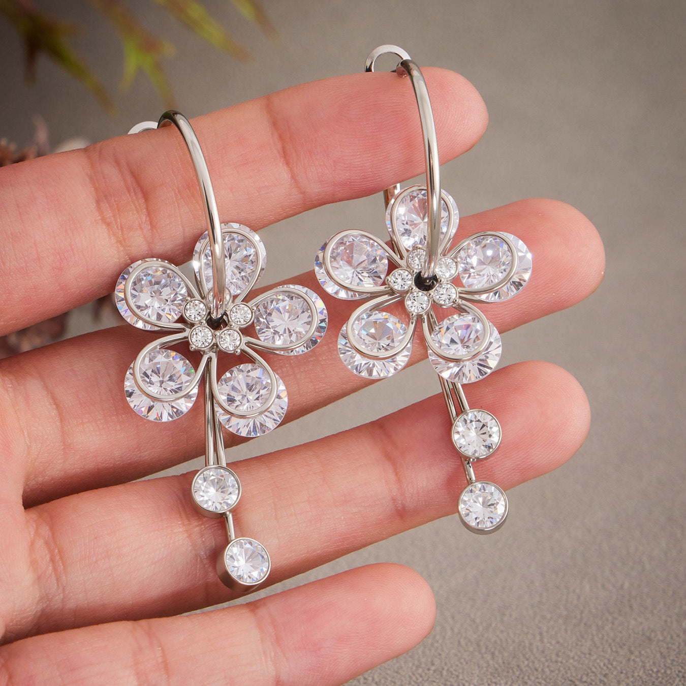 roratable white zircon flower drop earrings Customizable Real 18k Gold Plated Stainless Steel Earrings