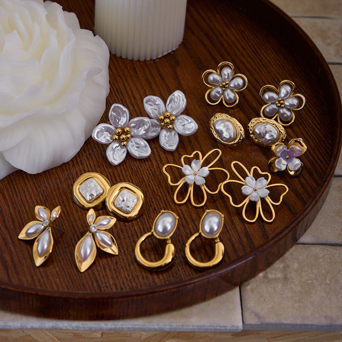 Wholesale 18k Gold PVD Plated Stainless Steel Flower-Shaped Pearl Stud Earrings for Girls Trendy Fashion Jewelry for Parties