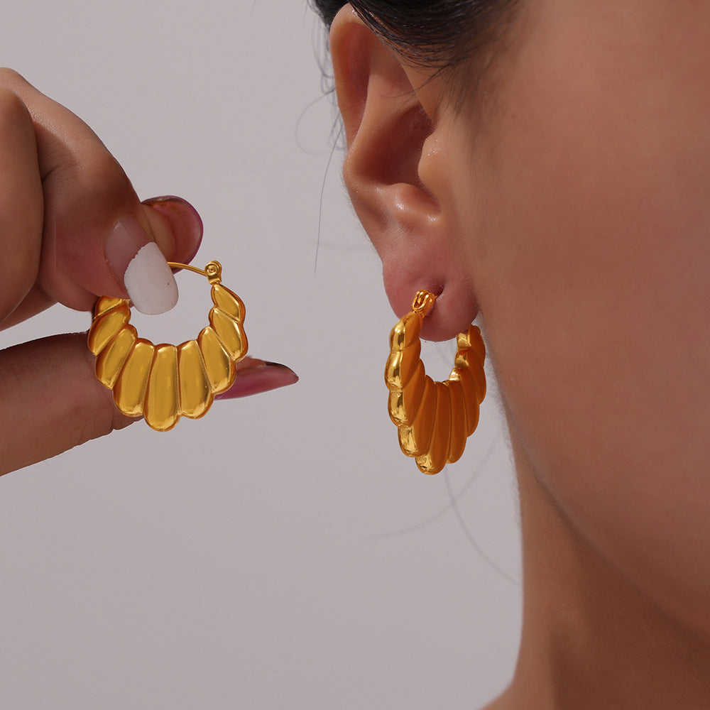 Retro Earrings Fashion Simple Geometric Light Design Sense Stainless Steel Gold-plated U-shaped Earrings