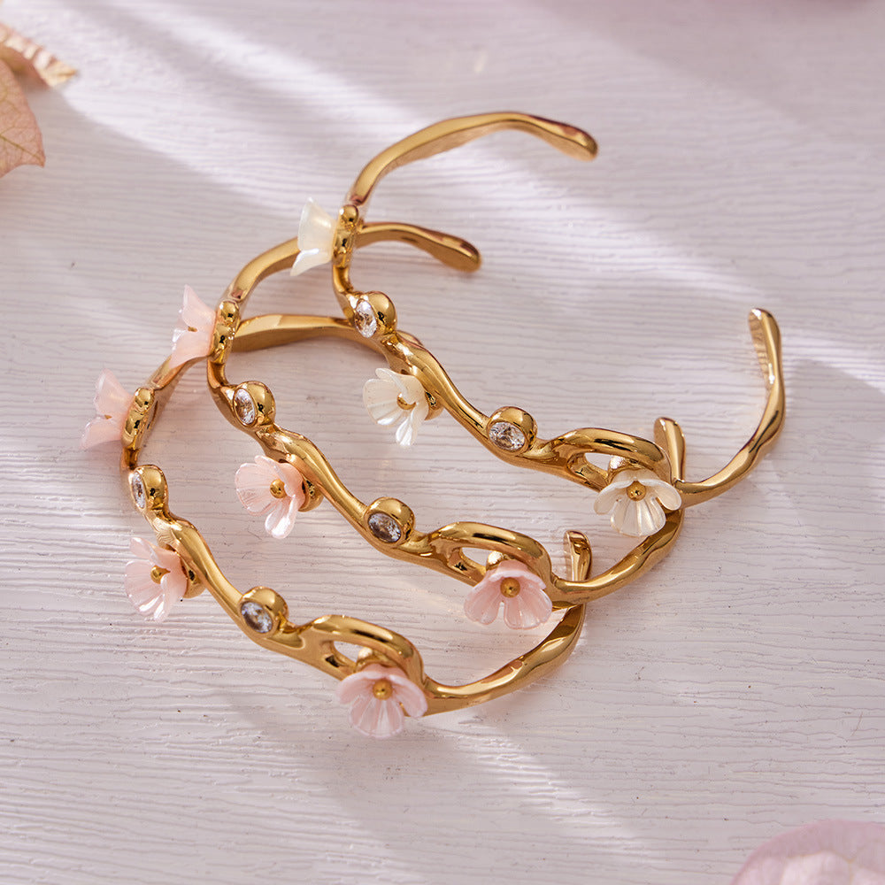 2026 New Design Stainless Steel Flower Bangle Sparkling Cubic Zirconia Cuff Minimalist Chic Open Bangle for Women