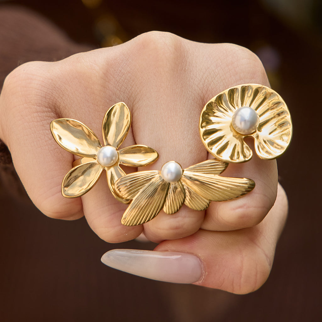 2026 Trending Unique Design Lotus Flower Open Ring 18K Gold Stainless Steel Pearl Adjustable Finger Ring