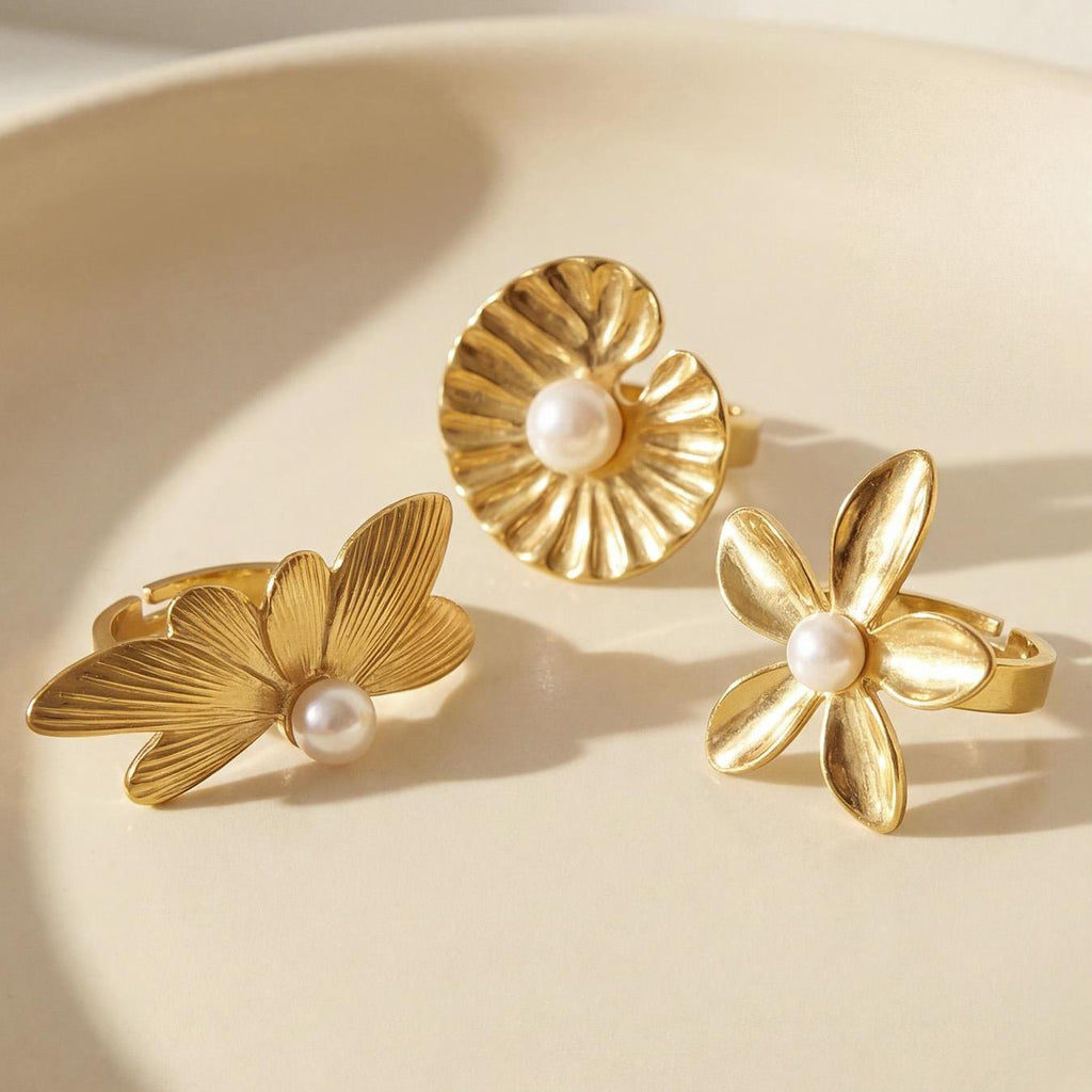 2026 Trending Unique Design Lotus Flower Open Ring 18K Gold Stainless Steel Pearl Adjustable Finger Ring