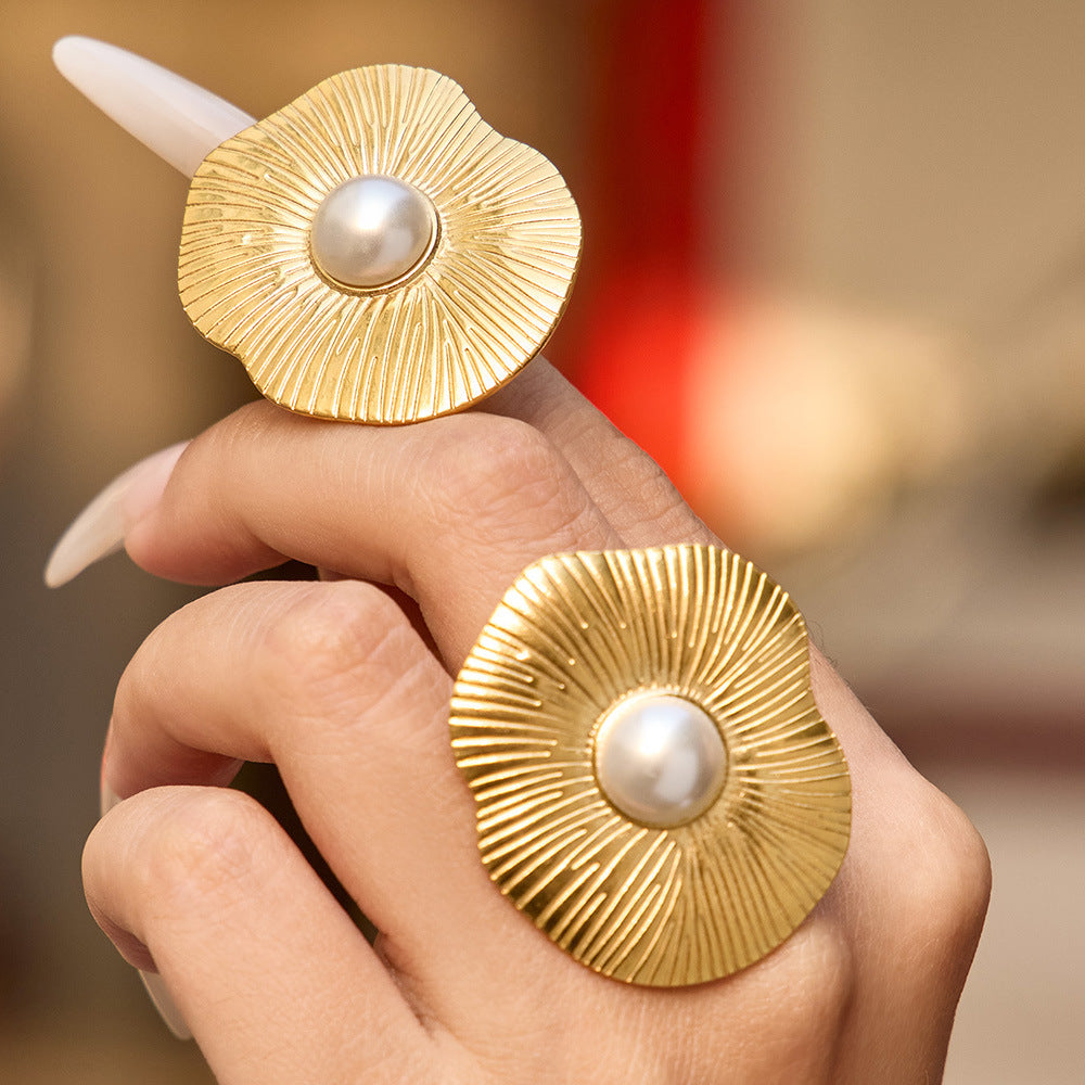 18K Gold Plated Stainless Steel Star Ring with Lotus Petal Design and Cultured Pearl Colorful Gemstone Fashion Wedding Band