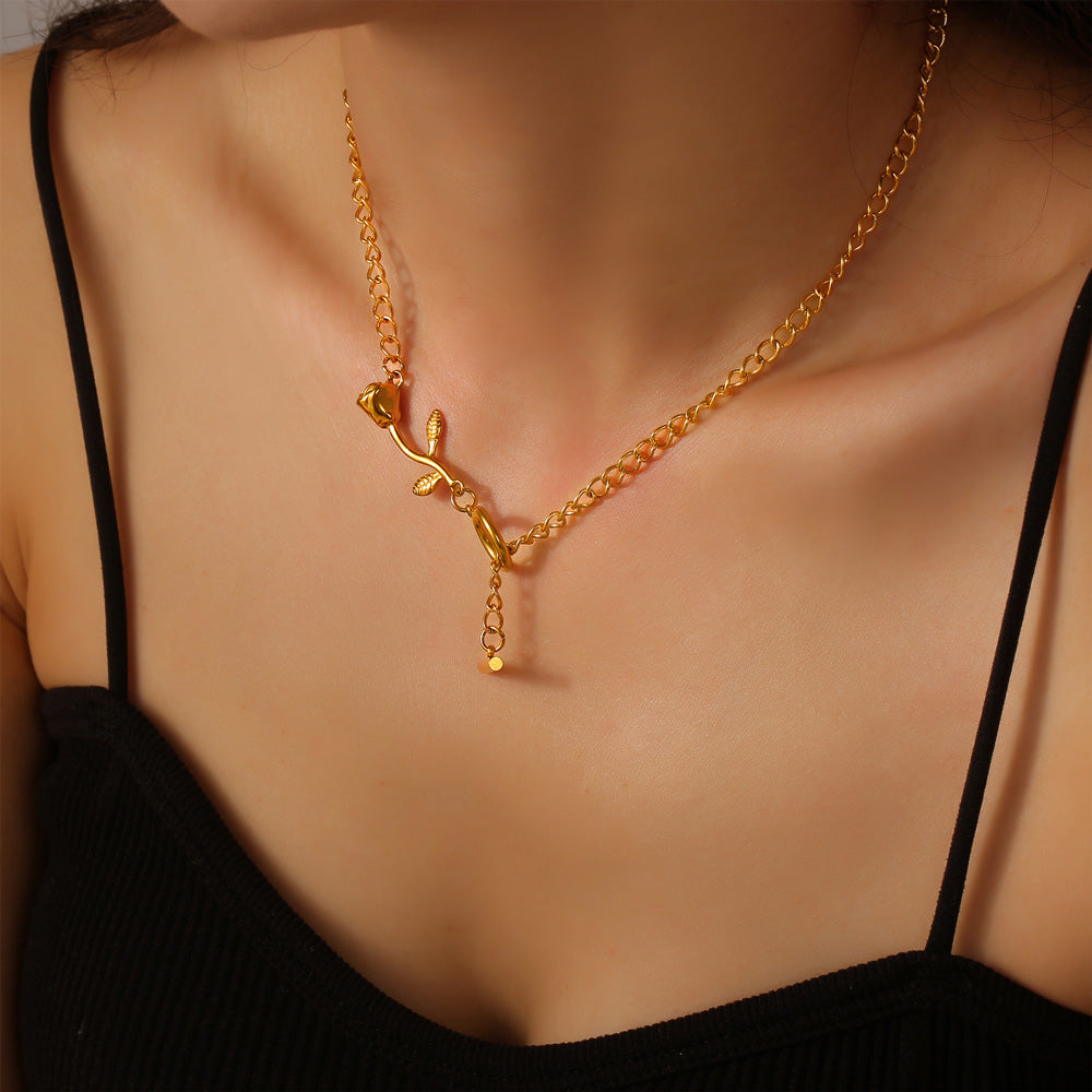 Simple Sweet Wind Personality Jewelry Hollow Design love Rose Pendant Stainless Steel Necklace Valentine's Day