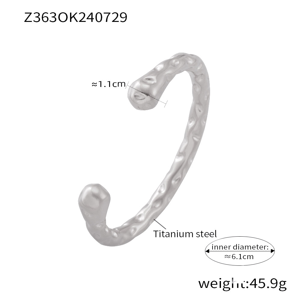 Fashion INS Style Small Open Irregular Hammer Bracelet Stainless Steel Plated 18K Gold Simple Retro Hand Jewelry