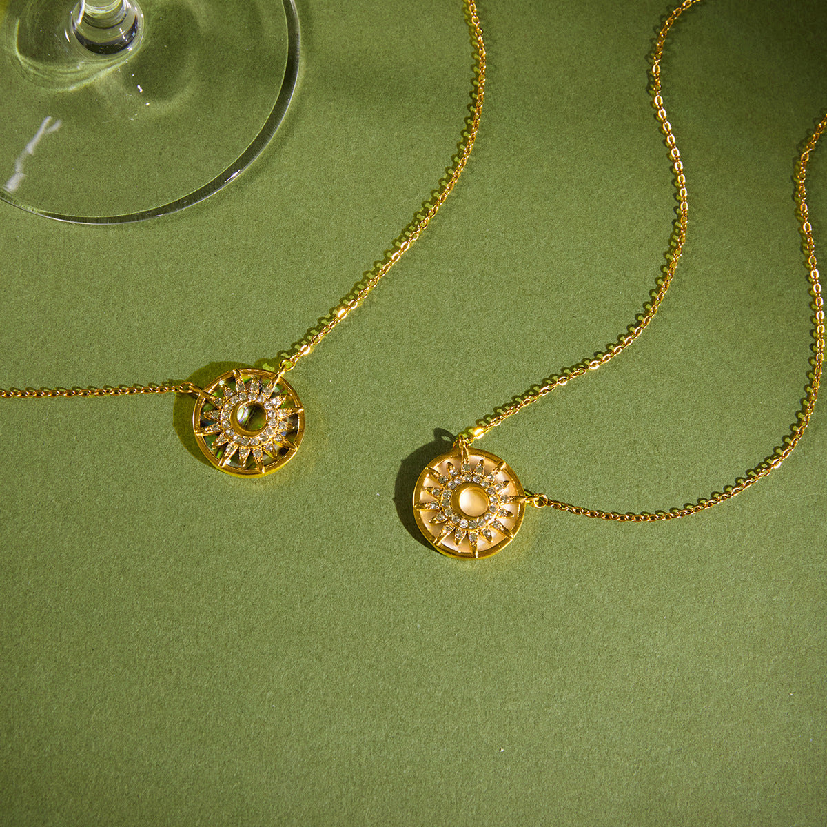 Summer Jewelry Stainless Steel Shell Paved Sun Pendent Necklace for Women Waterproof Zircon Necklace