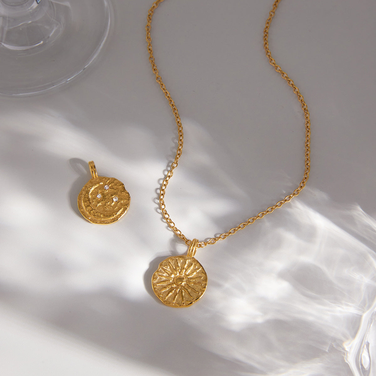 Summer Jewelry Double-Sided Pattern Sun Moon Coin Pendant Necklace Stainless Steel Necklace Jewelry Women Zircon Charm Necklace