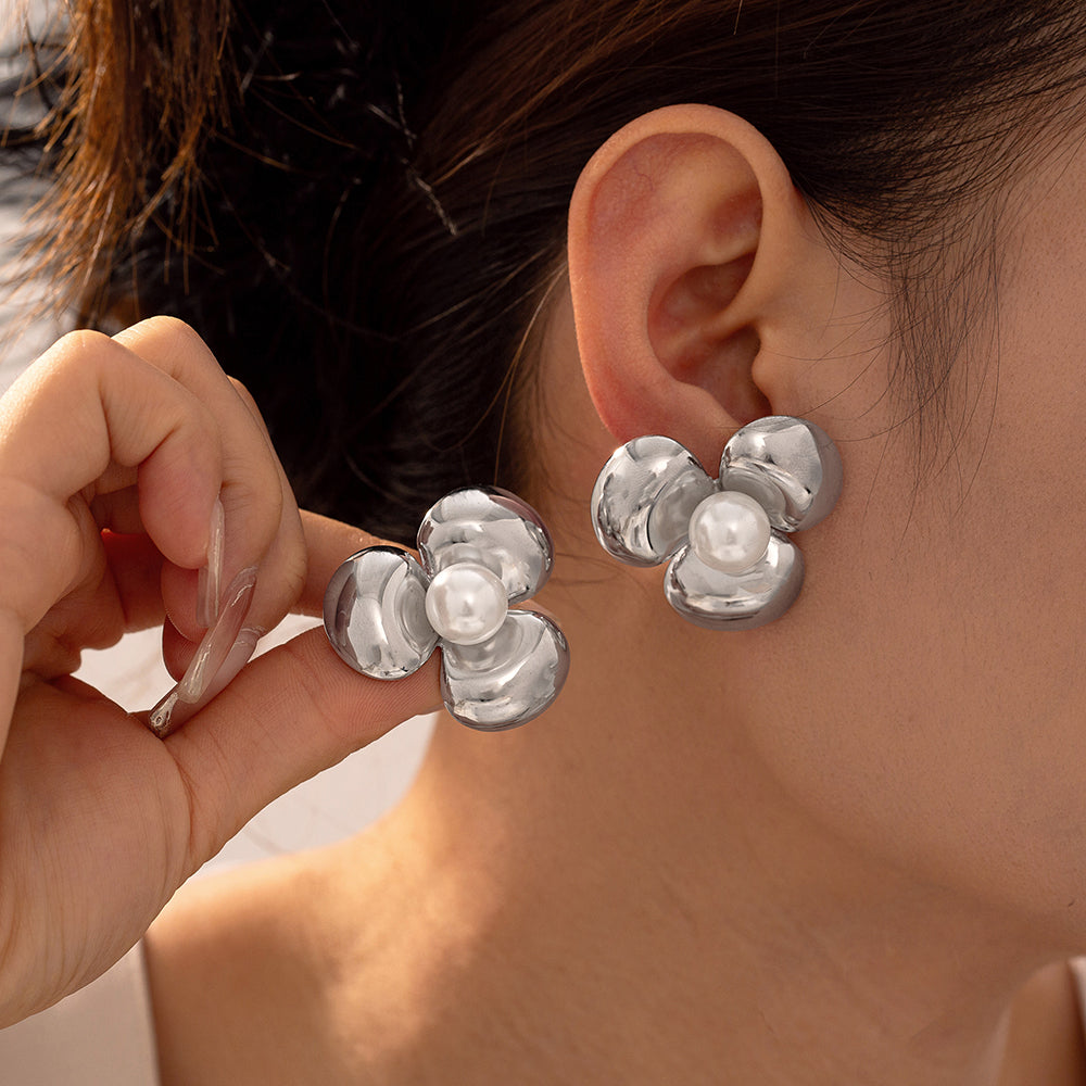 Fashion  Flower Set with Imitation Pearl Ring Earrings Fashion Style Stainless Steel Gold Plated Jewelry Set