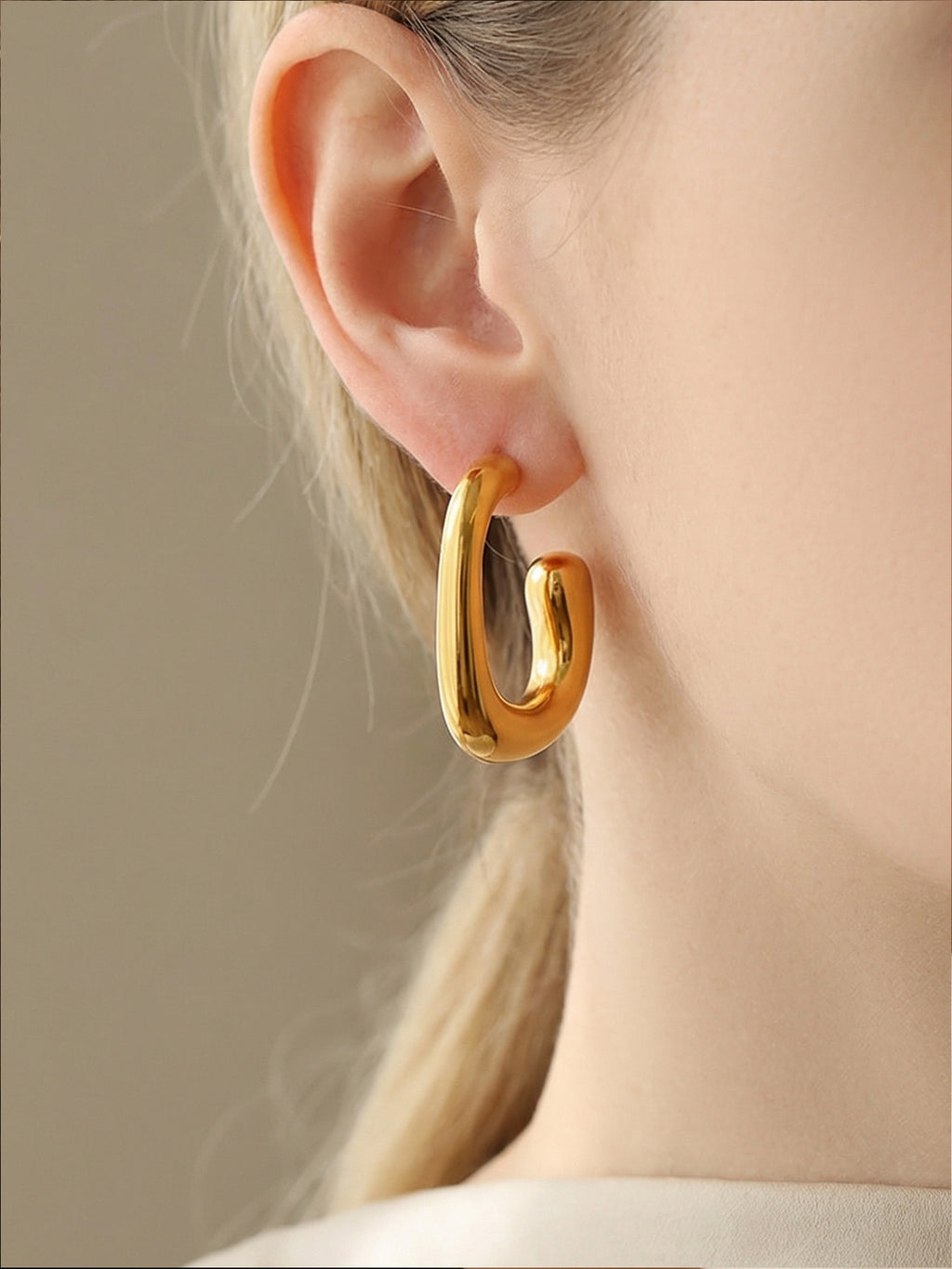 2026 Trendy Minimalist C Shape Earrings 18K Gold Plated Irregular Hoop Versatile Daily Wear Stainless Steel Earrings for Women