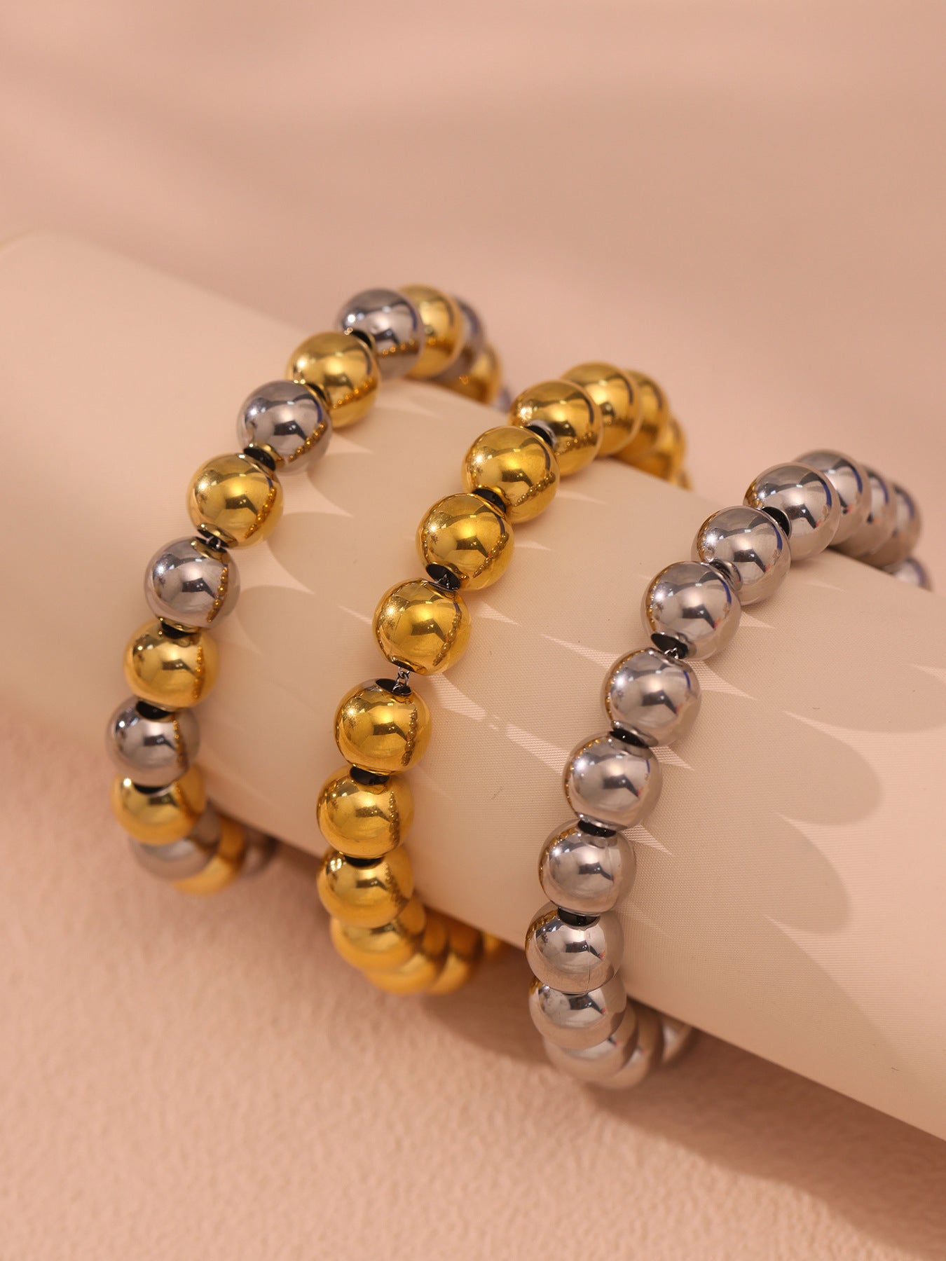 Wholesale 18K True Gold Plated Stainless Steel Heart Charm Bracelets Trendy Round Ball Beads for Religious Occasions or Parties