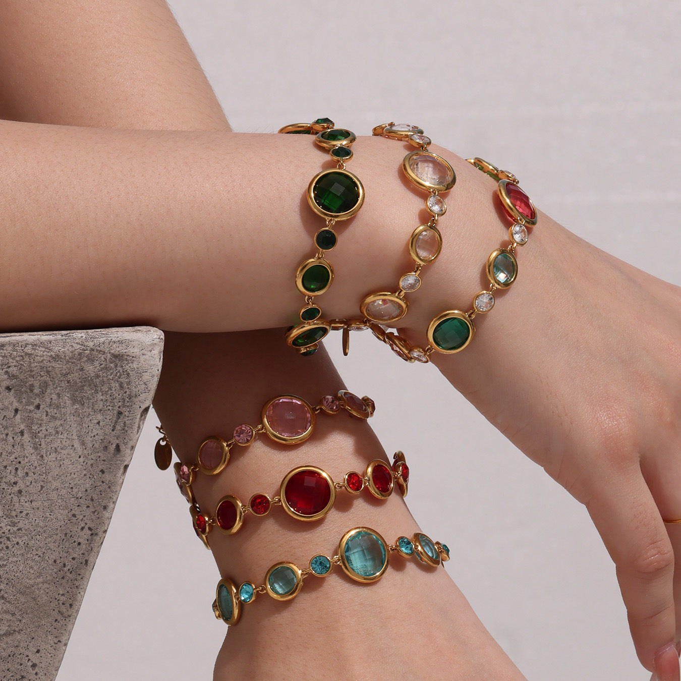 High Quality 18K Gold Plated Stainless Steel Women's Chain Link Bracelet with Colorful Glass Stones Crown Pattern Perfect Gift