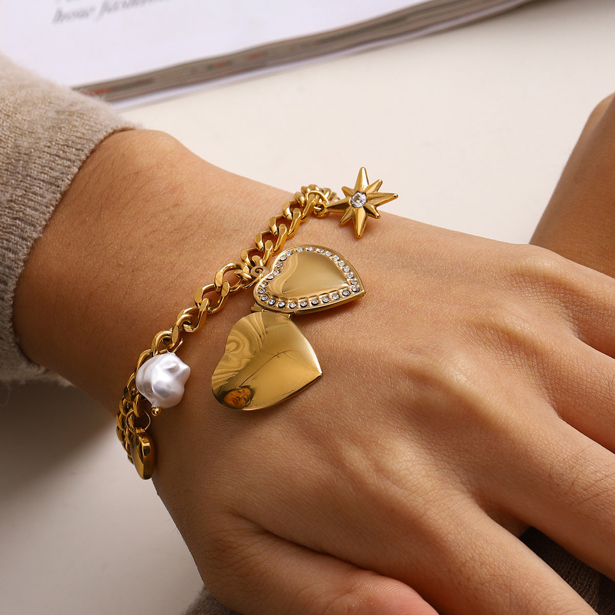 JB01311 Geometric Heart Locket Bracelet Stainless Steel Charm for Picture for Anniversary